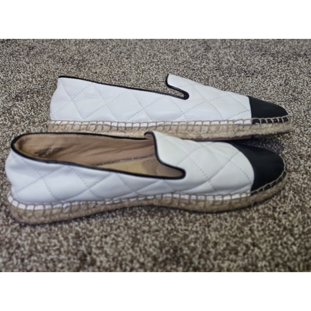 TALBOTS WHITE/BLACK 8.5M IZZY QUILTED SOFT NAPPA ESPADRILLE LEATHER FLAT SHOES - Picture 2 of 5